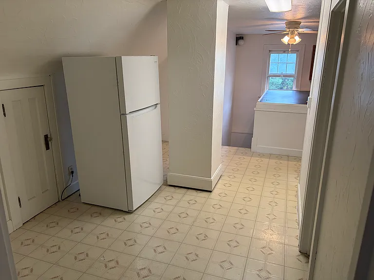 16704 Clifton Blvd — Photo 10