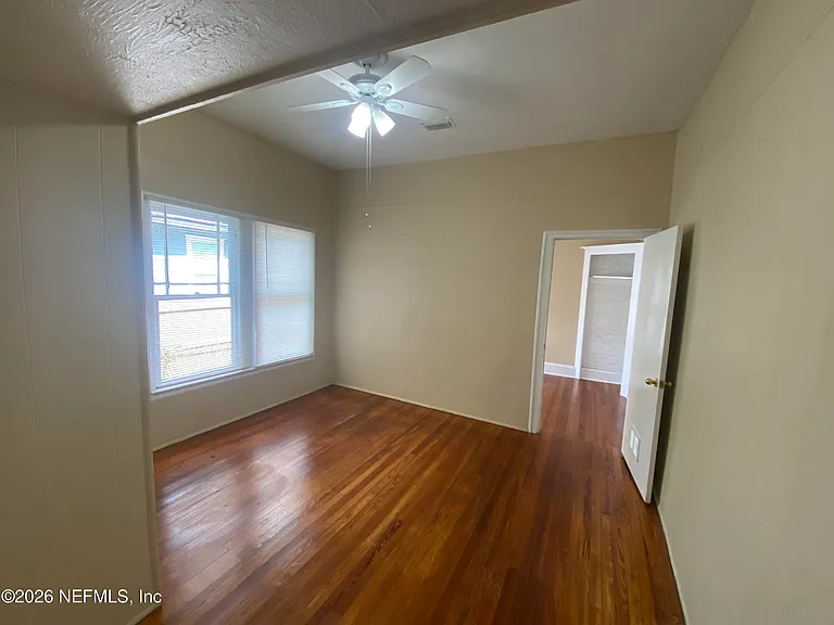 2316 Gilmore St — Photo 10