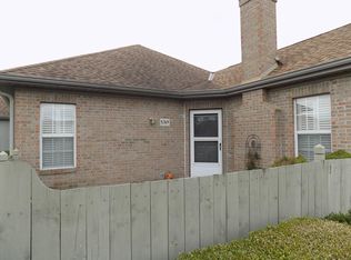 5769 Willow Lake Dr, Grove City, OH