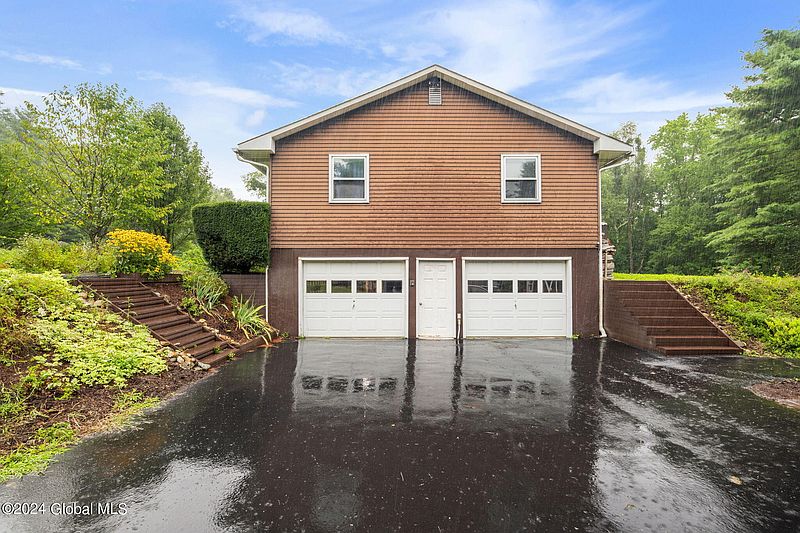 3rd image of 60 Providence Drive