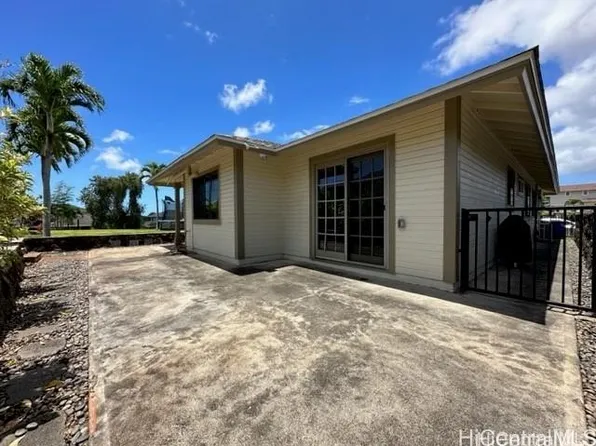94-215 Wahamana Pl, Waipahu, HI 96797