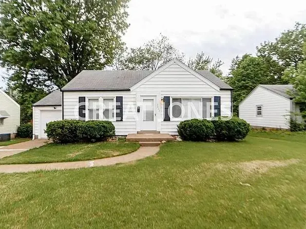 2422 Wieck Dr, Saint Louis, MO 63136