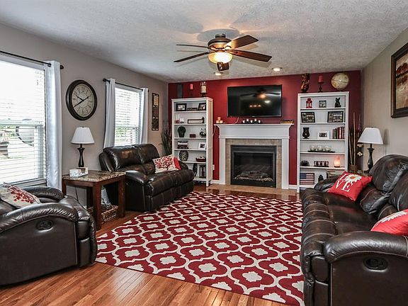 5th image of 5967 Glenn Trace Ln