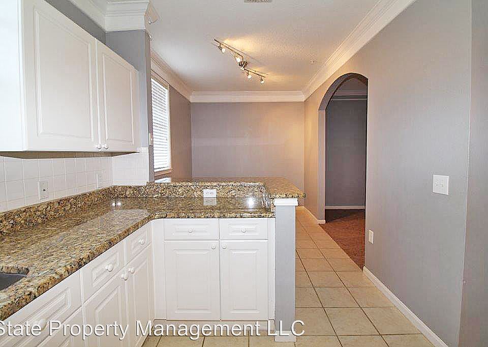 1st image of 304 Grand Magnolia Ave