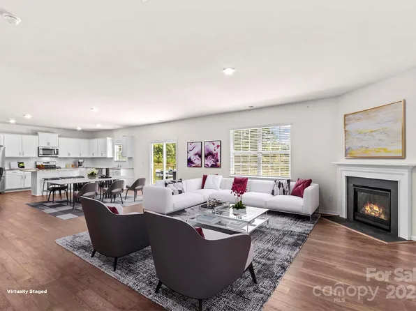 121 Edgehill Ct, Troutman, NC 28166