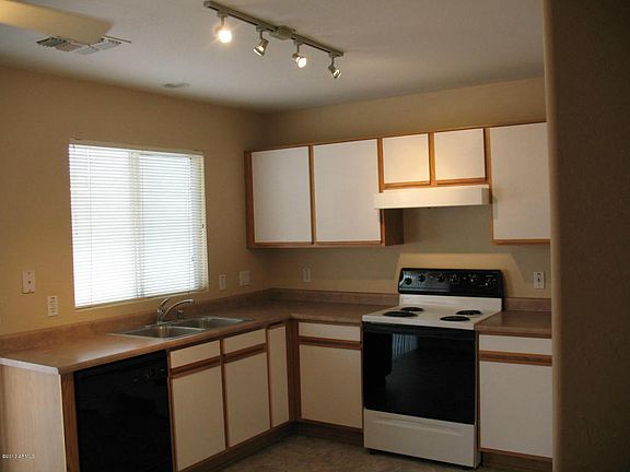 4th image of 11810 W Paradise Dr