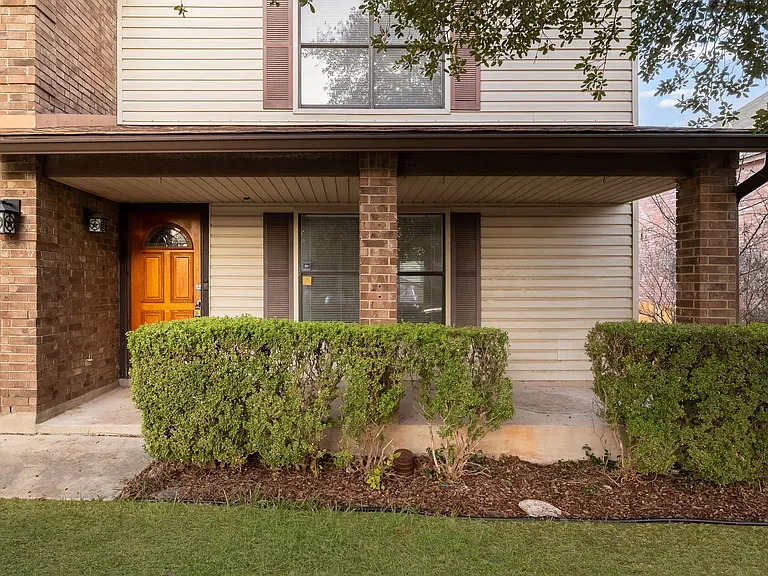 3304 Baldwin Park — Photo 2