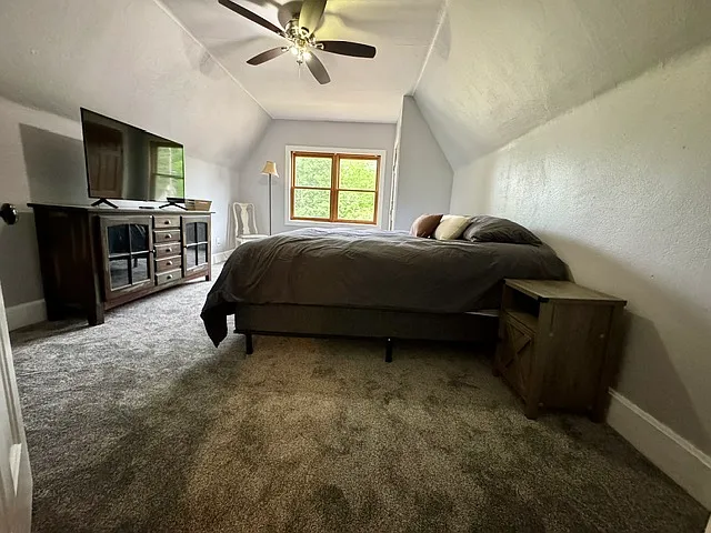 611 N Cascade St — Photo 10
