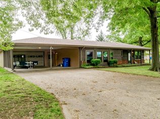 1208 Sky Ln, Miami, OK 74354