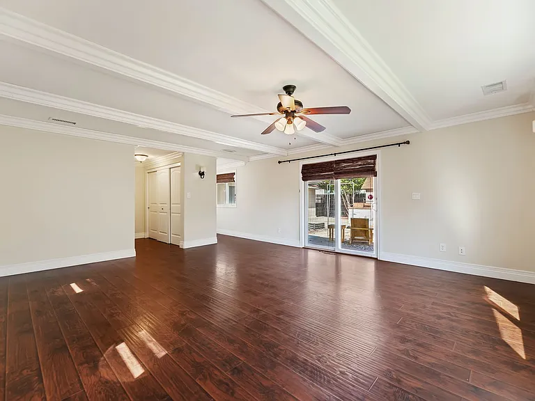4570 Emerson St — Photo 28