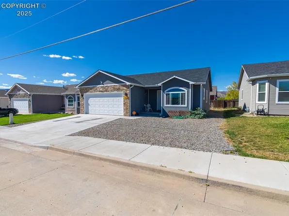 827 N Raynolds Ave, Canon City, CO 81212