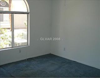 3rd image of 7805 Ravenhollow Ln
