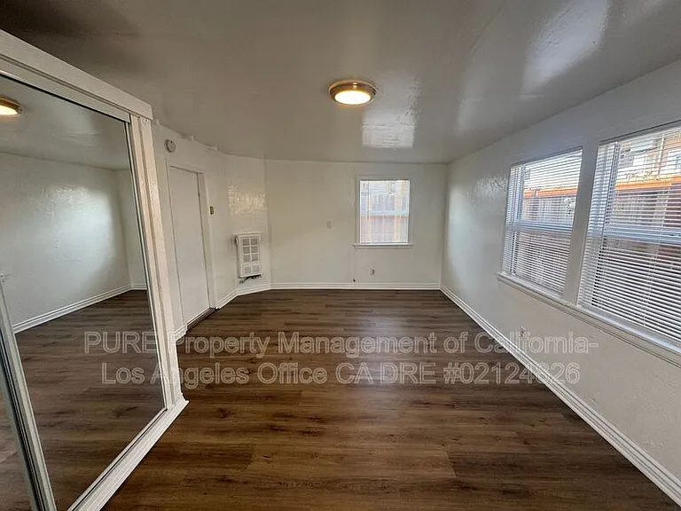 4157 1/2 W 162nd St — Photo 10