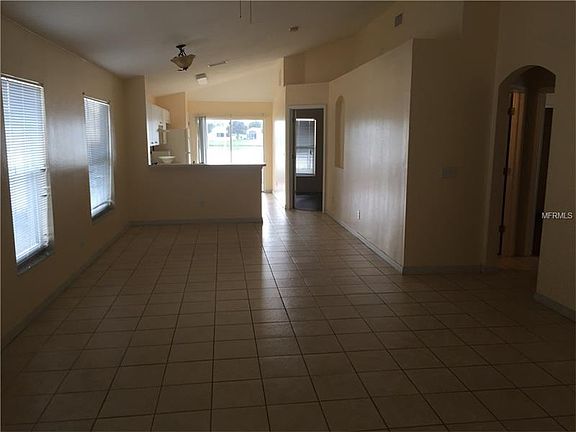 2nd image of 10508 Lakeside Vista Dr