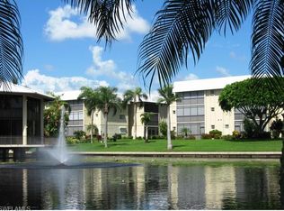 788 Park Shore Dr APT B22, Naples, FL 34103