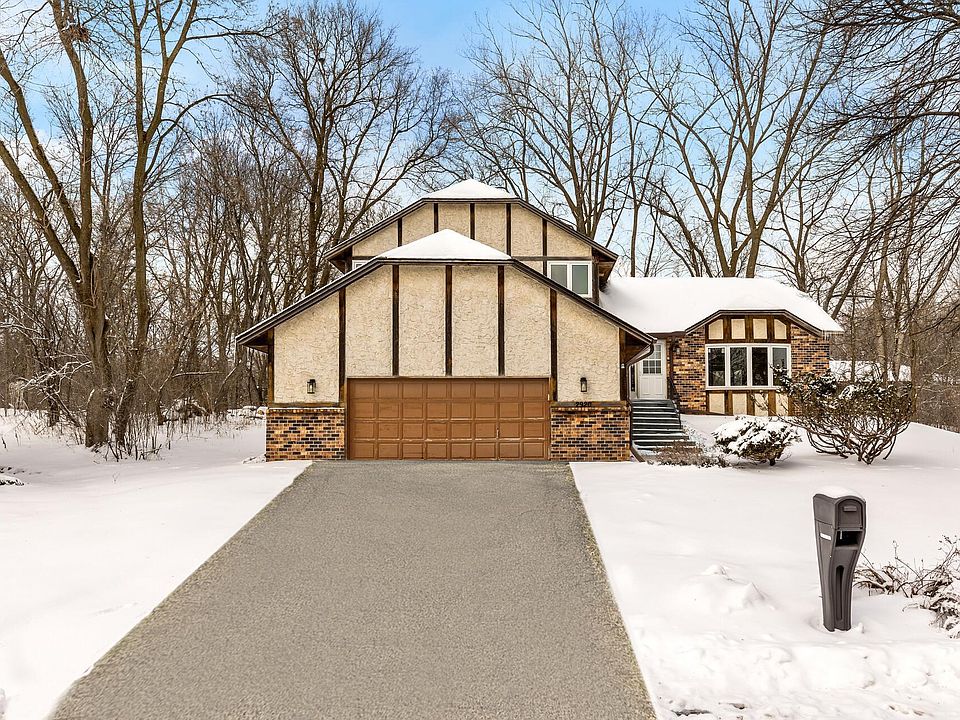 1st image of 2920 Glacier Ct