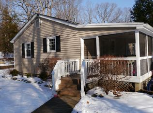 12 Dogwood Ln, Putnam Valley, NY 10579