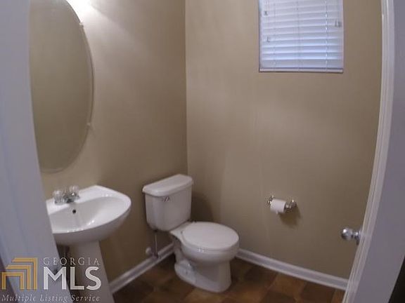 5th image of 3323 Fernview Dr #0
