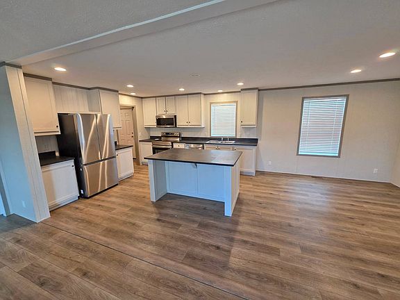 3rd image of 781 W Walcott Rd #178