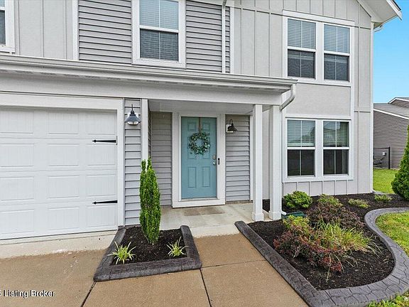3rd image of 102 Limestone Ct