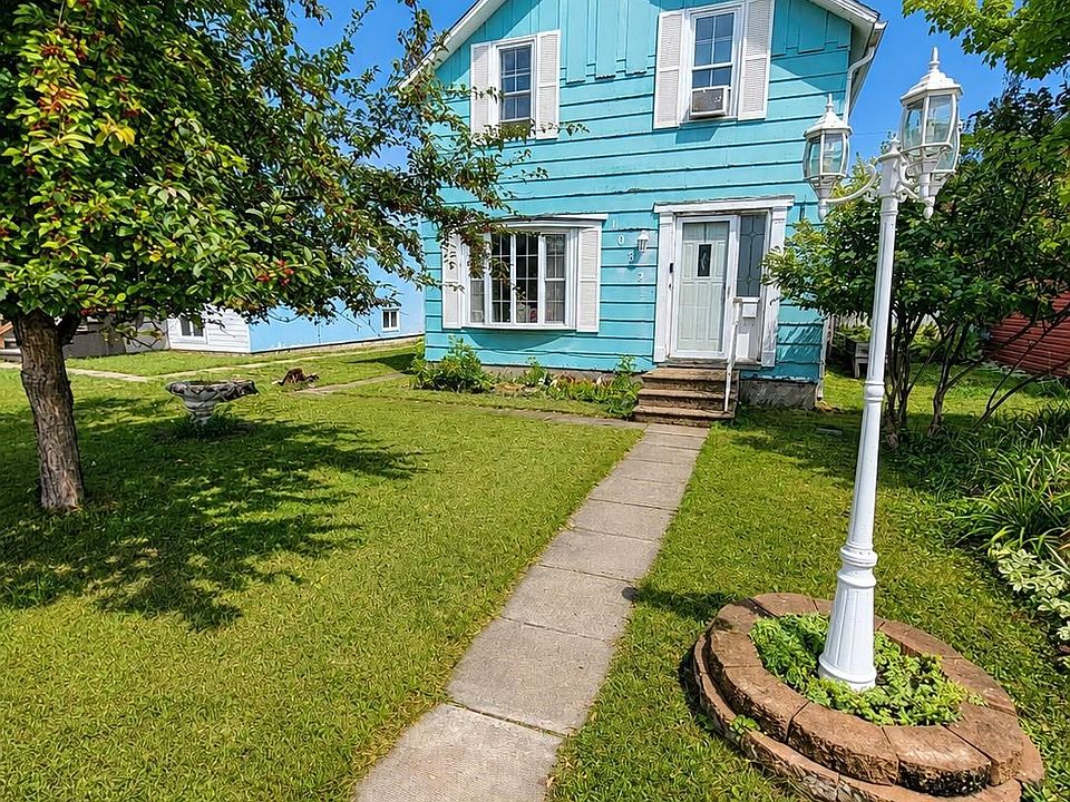 1st image of 1032 3rd St E