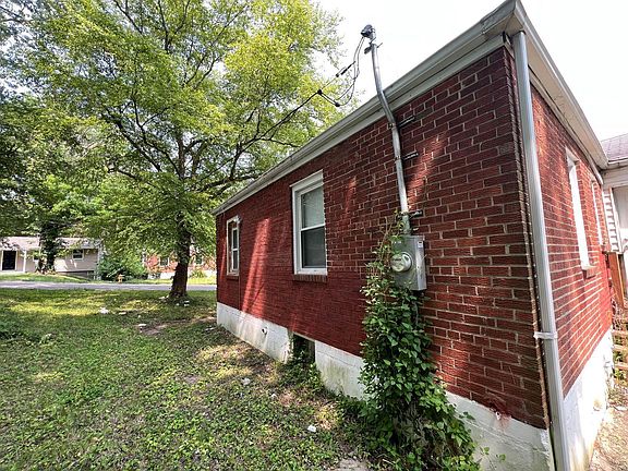 4th image of 10044 Green Valley Dr