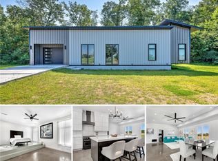 886 N Barrington Rd, Springdale, AR 72762