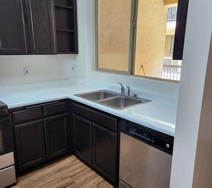 1st image of 14429 Kittridge St APT 107