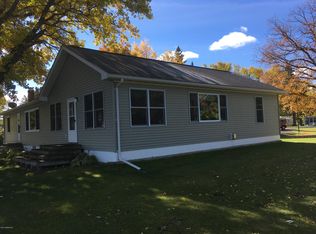 2738 28th St NW, Baudette, MN 56623