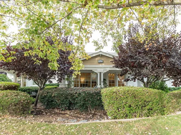 12 Oak Grove Drive #101, Novato, CA 94949