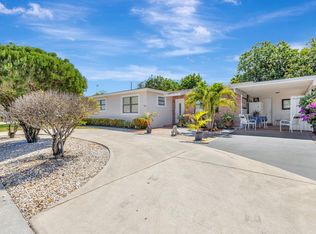 2425 S Florida Mango Rd, West Palm Beach, FL 33406