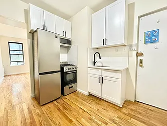 Rented by HOLTON REAL ESTATE INC.