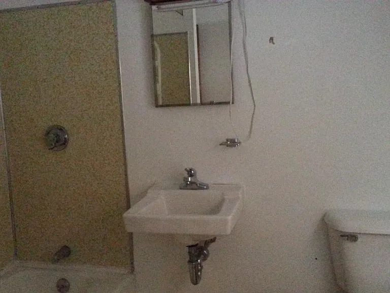 108 Apsley St #5 — Photo 3