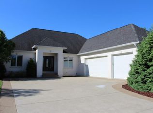 5125 Golden Hill Ct, Greenwood, IN 46143