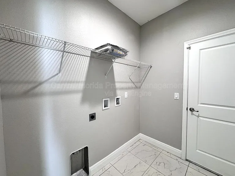 1389 Worthington Dr — Photo 22