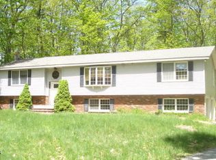 107 Laurel Acres Rd, Milford, PA 18337