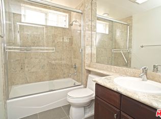 1212 McClellan Dr APT 201, Los Angeles, CA 90025