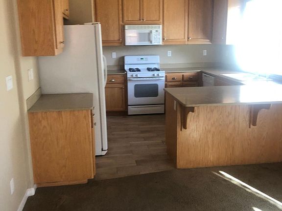 2nd image of 5234 Water Lily Ln