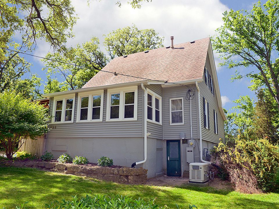 1st image of 598 Gumm Ave