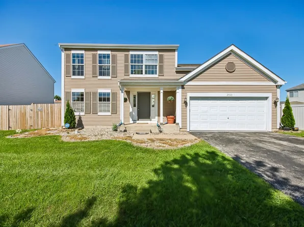2400 Mark Ave, Zion, IL 60099