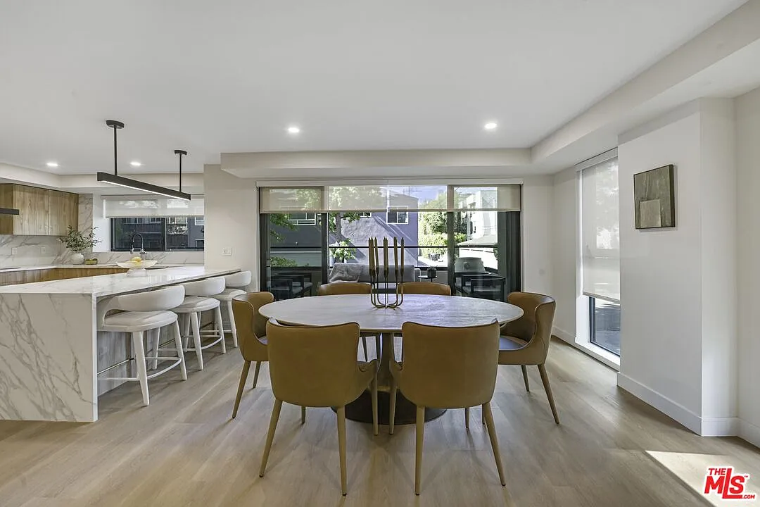2 bed, 2.5 bath, $15,500 — Photo 1