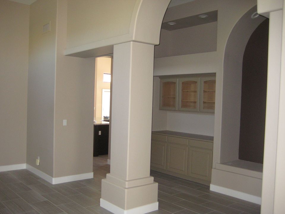 1st image of 11543 N 131st Way