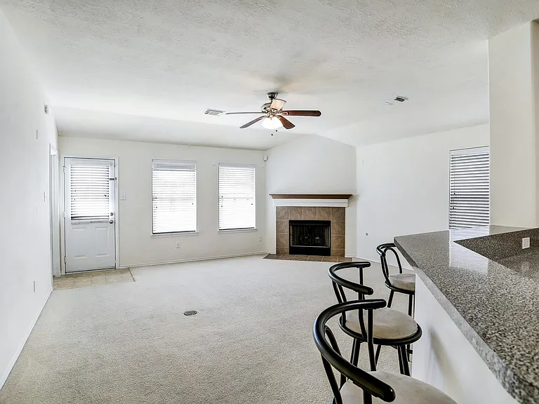 135 Rustic Colony Ln — Photo 5