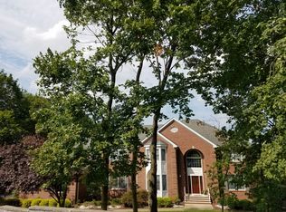 7 Hastings Rd, Holmdel, NJ 07733