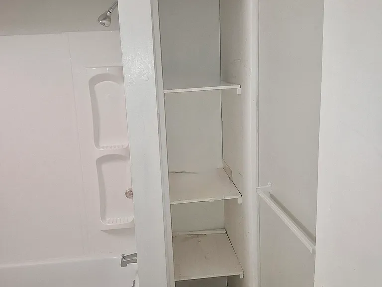 187-189 N Main St N #3 — Photo 5