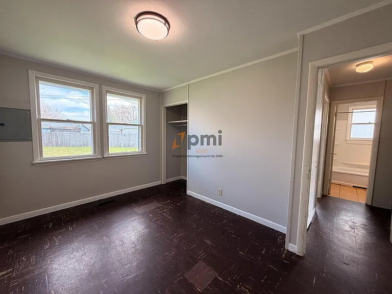 3003 Oakdale Ave — Photo 9