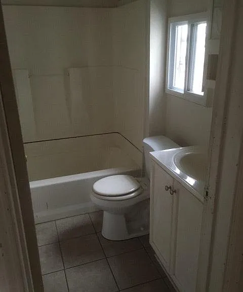 81 Wallace St — Photo 5