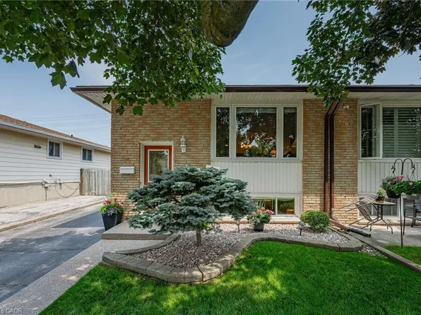 84 Bakersfield Dr, Cambridge, ON N1R 6X6