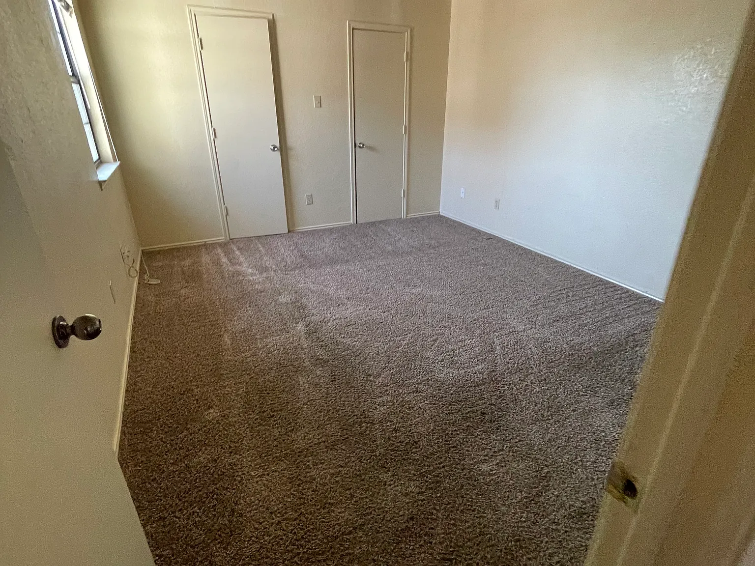 3 bed, 2.5 bath, 1300 sqft, $1,895 — Photo 3