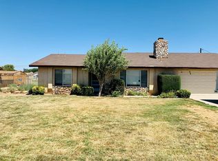 21234 Klamath Rd, Apple Valley, CA 92308